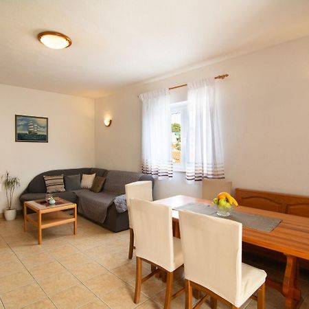 Apartment Ivope Splitska Exterior photo